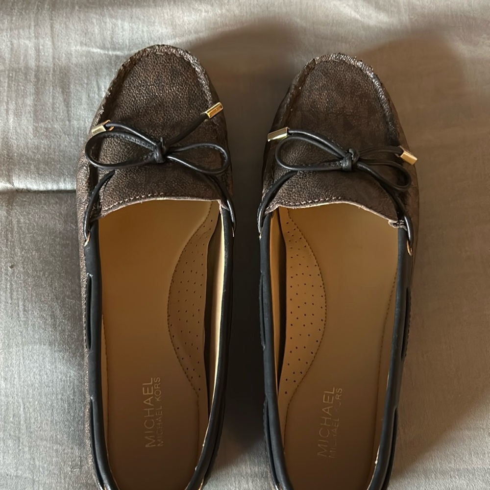 Flats hardly worn